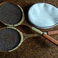 Предлагам на колекционерите на тенис пособия /комплект/ от две тенис ракети с калъф, снимка 1 - Тенис - 44150693