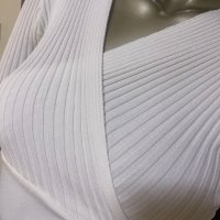 Налична блуза в Бял цвят !, снимка 3 - Блузи с дълъг ръкав и пуловери - 40347019
