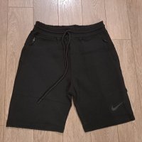 Панталони Nike къси, снимка 1 - Къси панталони - 39385220