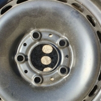 Резервна гума бмв е36, снимка 4 - Гуми и джанти - 36039102