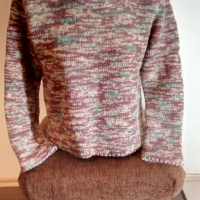 Вълнен пуловер  - ръчно плетиво, снимка 1 - Блузи с дълъг ръкав и пуловери - 36082121