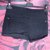Черни къси дънкови панталони ХС, снимка 2 - Къси панталони и бермуди - 41757156