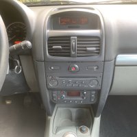 Renault Clio II, снимка 9 - Автомобили и джипове - 44215087