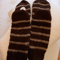 Ръчно плетени мъжки чорапи от вълна, размер 45, снимка 2 - Мъжки чорапи - 44550833