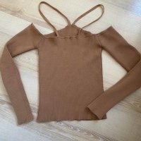 Нова бежова блуза по тялото, снимка 1 - Блузи с дълъг ръкав и пуловери - 41139216