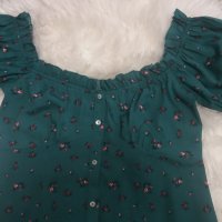 Зелена рокля на цветчета с ластик около деколтето и ръкавите , снимка 3 - Рокли - 41082110