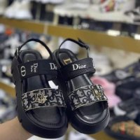 Дамски сандали Dior в 2 цвята, снимка 1 - Сандали - 41487462