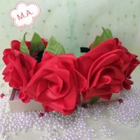 Красива Диадема " 7 червени рози", снимка 6 - Шноли, диадеми, ленти - 41588748