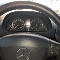 Мерцедес Benz A 180 - автоматик, снимка 8 - Автомобили и джипове - 44466594