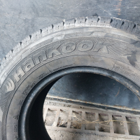 2 бр.зимни гуми Hankook 225 70 15C цената е за брой!, снимка 4 - Гуми и джанти - 44650383