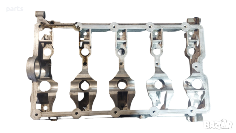 Капак Вал Ауди A3 8P 2.0 - A4 B6 - VW Голф 5 - Туаран - 03G103308A N, снимка 1