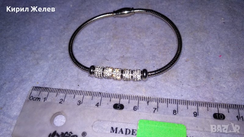 НЕЖНА ФИНА СРЕБРИСТА КРИСТАЛНА АРТ ГРИВНА с МАГНИТНА ЗАКОПЧАЛКА 34293, снимка 1