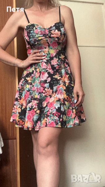 Дамска рокля на цветя, снимка 1