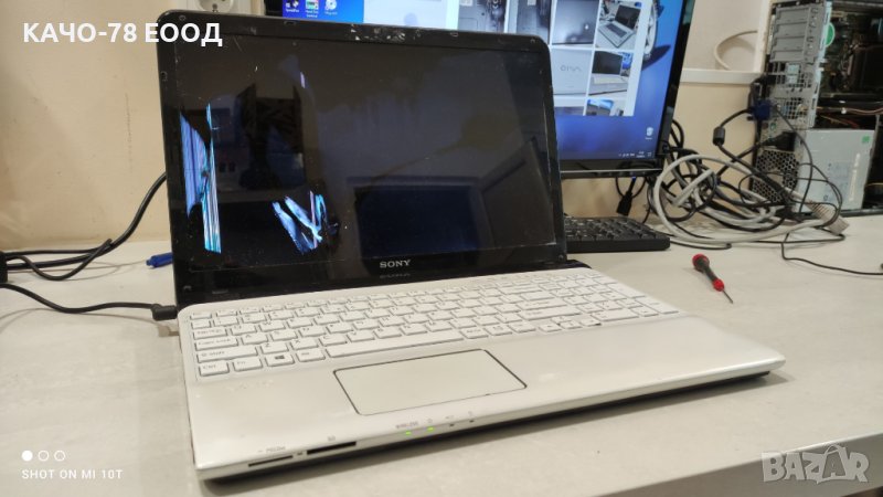 Лаптоп Sony Vaio SVE151G17M, снимка 1