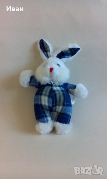 Плюшена играчка заек с панталон, бял, 28 см - само по телефон!, снимка 1