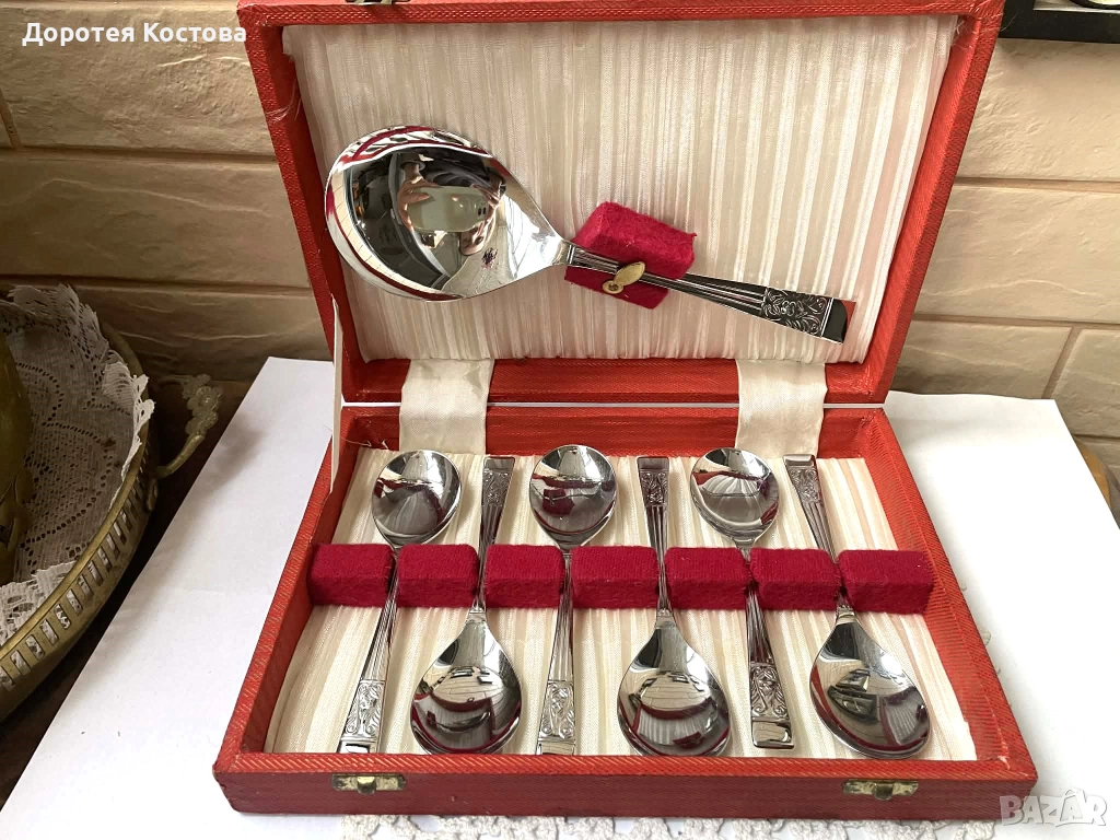 Красив комплект от Англия в оригиналната му кутия, снимка 1
