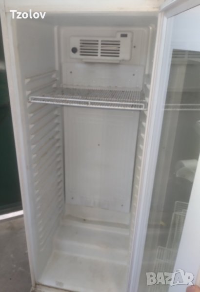 Хладилна витрина , снимка 1