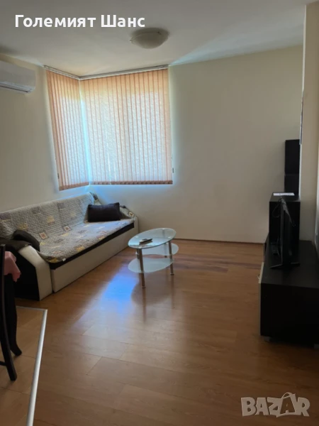 Дава под наем двустаен апартамент на еса, снимка 1