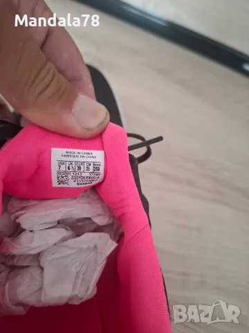 Продавам дамски маратонки Reebok Insta pump., снимка 7 - Маратонки - 55707011