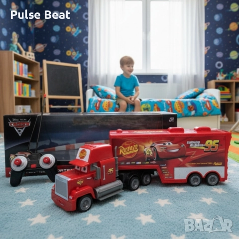 Радиоуправляем камион Mack Rust-eze Transporter с Мълнията Маккуин