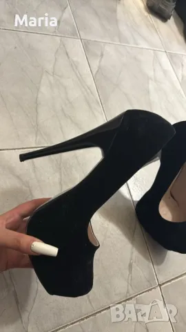 Дамски токчета от велур, снимка 4 - Дамски обувки на ток - 47941879