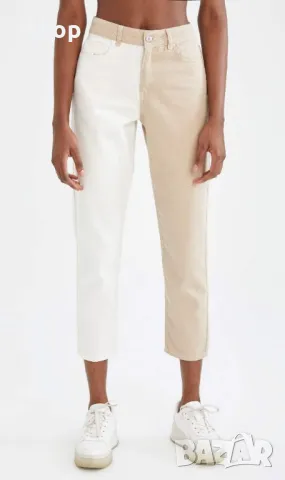 Дънки В Два Цвята