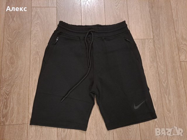 Панталони Nike къси, снимка 1 - Къси панталони - 39385220