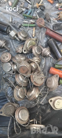 Голямо количество електронна скрап , снимка 9 - Друга електроника - 51242730