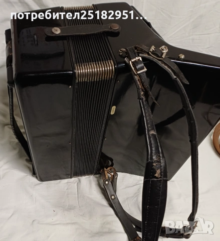 Акордеон WELTMEISTER Serino  60basa , снимка 4 - Акордеони - 53305649