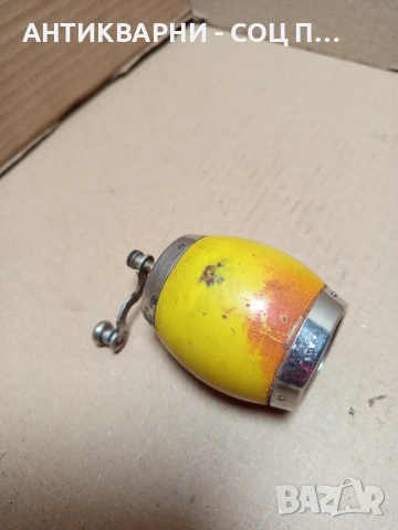 Стара Малка Мелничка За Подправки От Соца. , снимка 5 - Антикварни и старинни предмети - 51924859