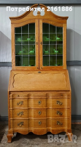 Дъбово писалище с надстройка с оловен витраж 