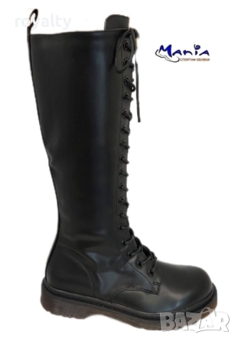Дамски ботуши в черно