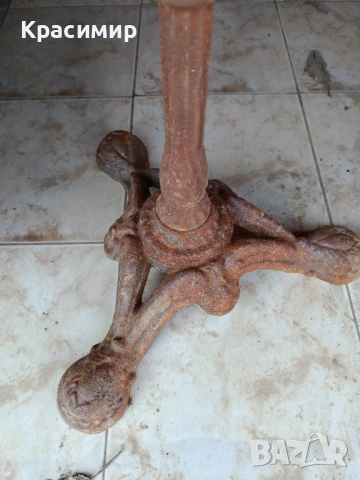 Чугунена стойка за маса., снимка 2 - Антикварни и старинни предмети - 53847248