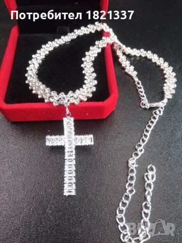 Дамско колие с кръст , снимка 2 - Колиета, медальони, синджири - 52681028