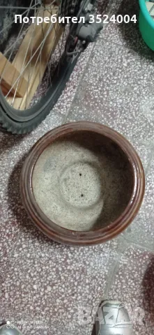 Голяма керамична саксия 