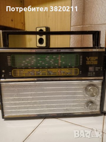 продавам стари радиоапарати 