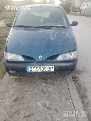 рено Сценик 1,6 90коня може и на части, снимка 3 - Автомобили и джипове - 47854353