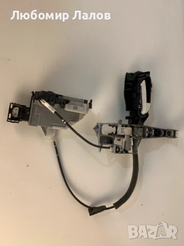 Задна дясна брава врата вътрешна дръжка жило Пежо Peugeot 3008 5008 (09-17)г. 9683446577 9683446077