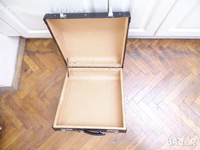 Много запазен куфар за акордеон, снимка 13 - Акордеони - 51773793