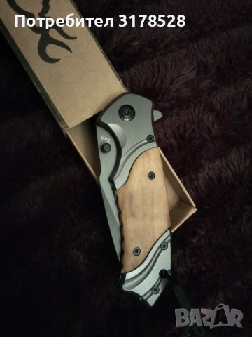 Сгъваем автоматичен нож с дървени чирени, снимка 4 - Ножове - 39608523