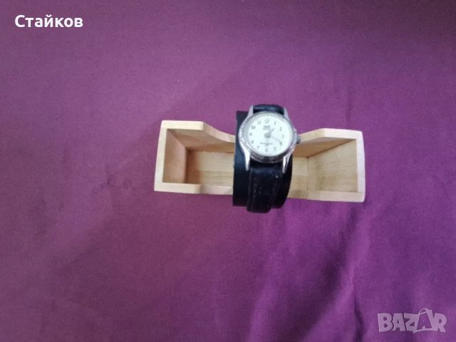 дамски часовник Q&Q, снимка 3 - Дамски - 47834243