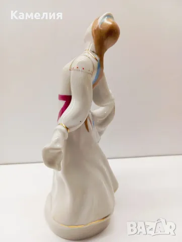 Порцеланова фигура , снимка 8 - Статуетки - 43762245