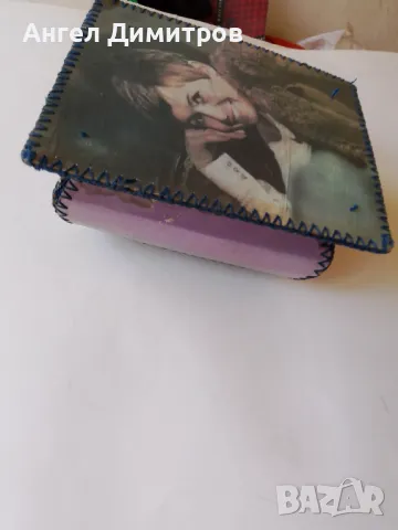 Лили Иванова соц кутия , снимка 7 - Антикварни и старинни предмети - 49973235