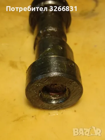 ВАЗ Лада Нива разпределителен вал от СССР , снимка 3 - Части - 50298910