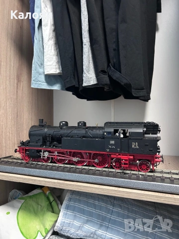 Колекционерси локомтивен влак Märklin German Federal Railroad (DB) Class 078 steam tank, снимка 4 - Колекции - 53798867