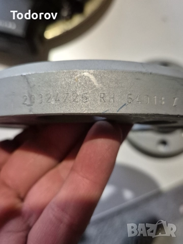 Фланци за лек автомобил, снимка 2 - Части - 52332706