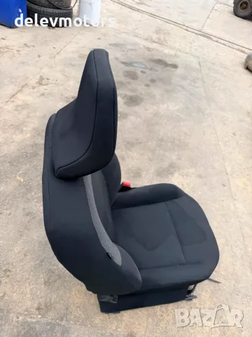 Предна дясна седалка с airbag от Dacia Sandero 3 1.0 TCe ECO-G, двигател H4DF480, 101 кс., 2025 г., снимка 7 - Части - 56012525