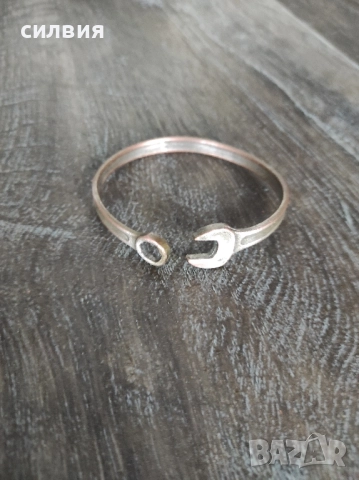 мъжка гривна 