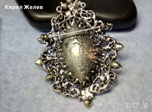ЕФЕКТНА КРИСТАЛНА ФИЛИГРАНЕН СТИЛ СРЕБРИСТА РЕТРО АРТ БРОШКА 41602, снимка 9 - Други - 51280223