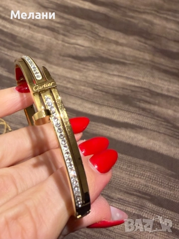 Красиви дамски гривни Cartier